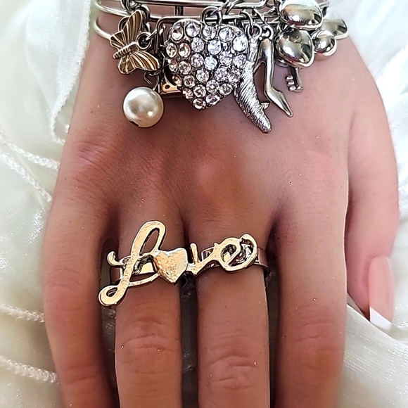 ❤️Large Silver Love Custom Ring with 2 Finger Adjustable Bands. Size: OS - Picture 6 of 11